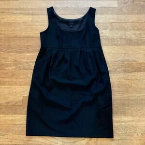 Express black sleeveless empire waist knee length shift dress size 8
 b7